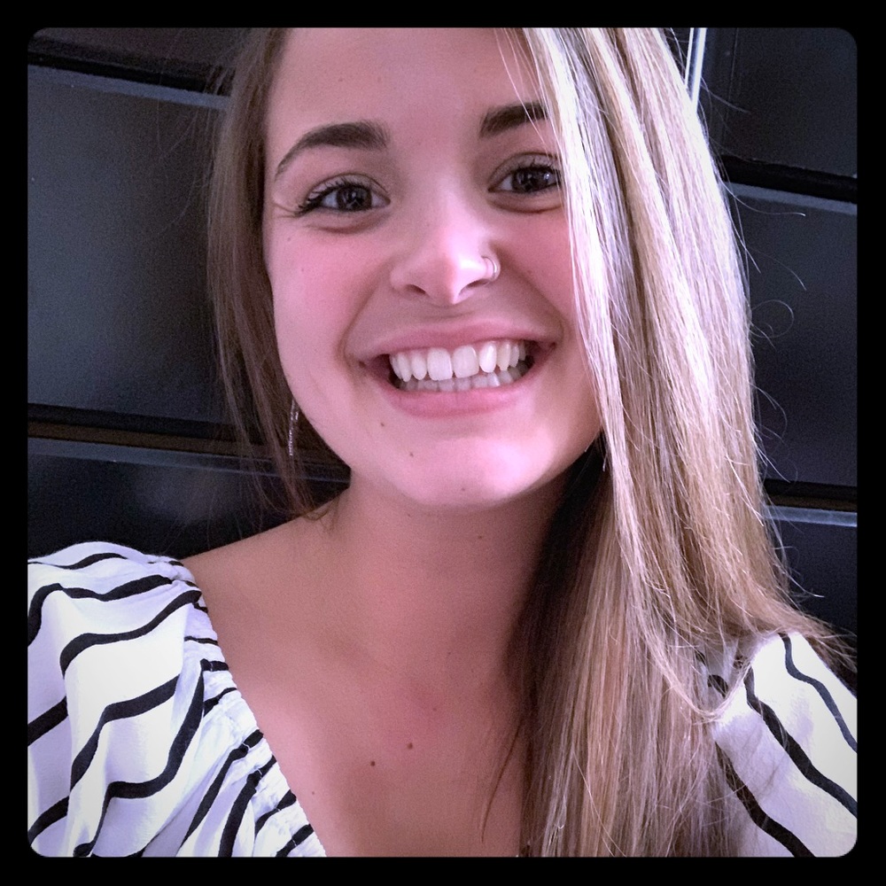 Meet your Posher, Ashley